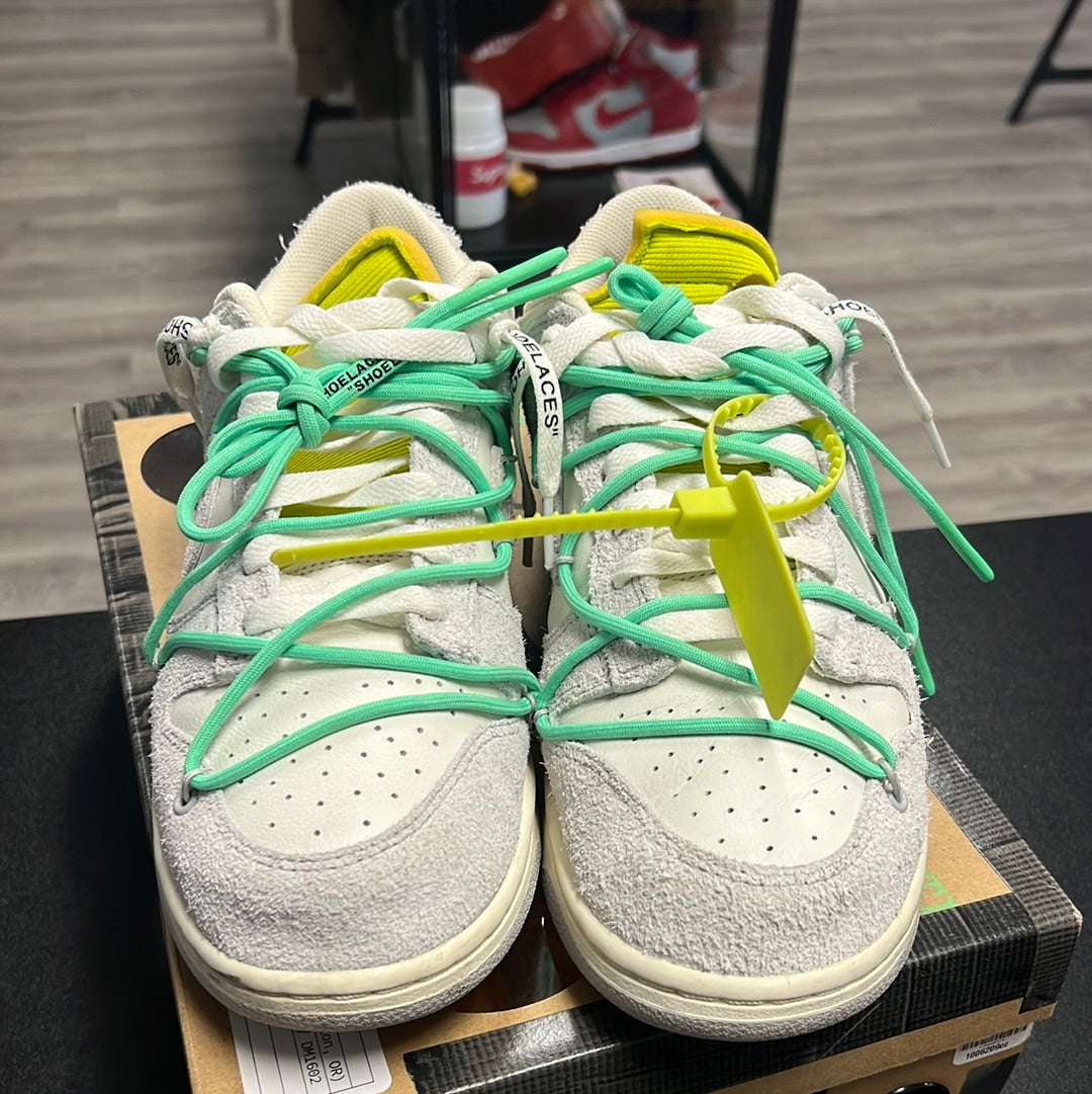 Lot 14 Off-White Dunk Low (USED)