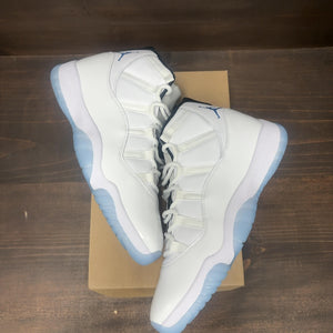 Jordan 11 Retro Legend Blue (2024) Size 13 (Pre-Owned) - Image 2
