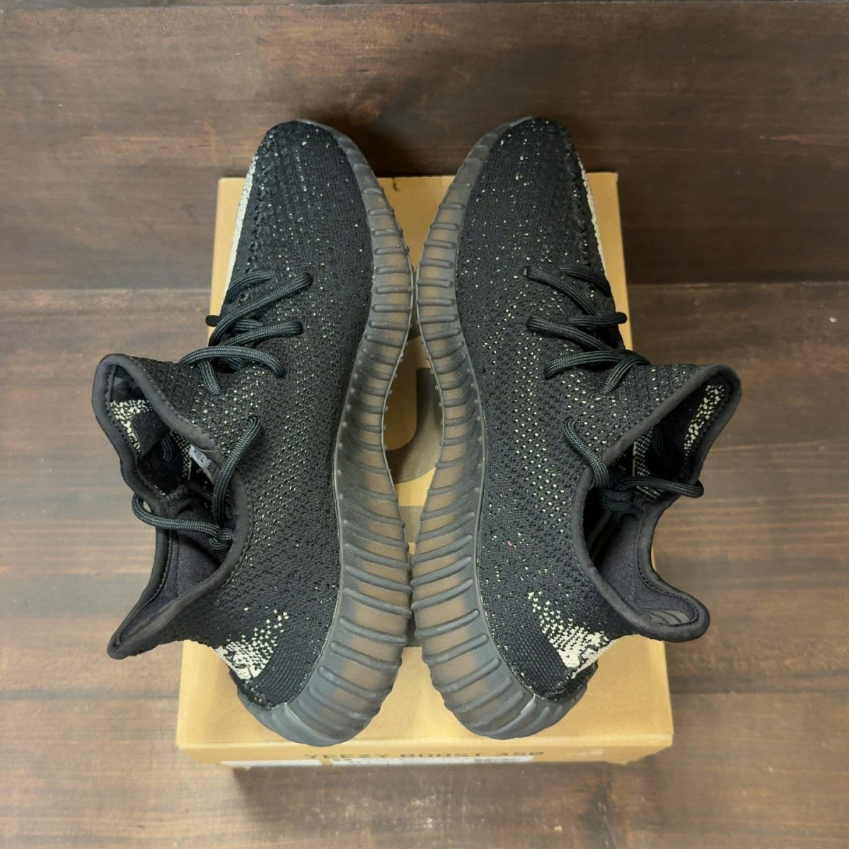 adidas Yeezy Boost 350 V2 Core Black White Size 8.5 (Pre-Owned)