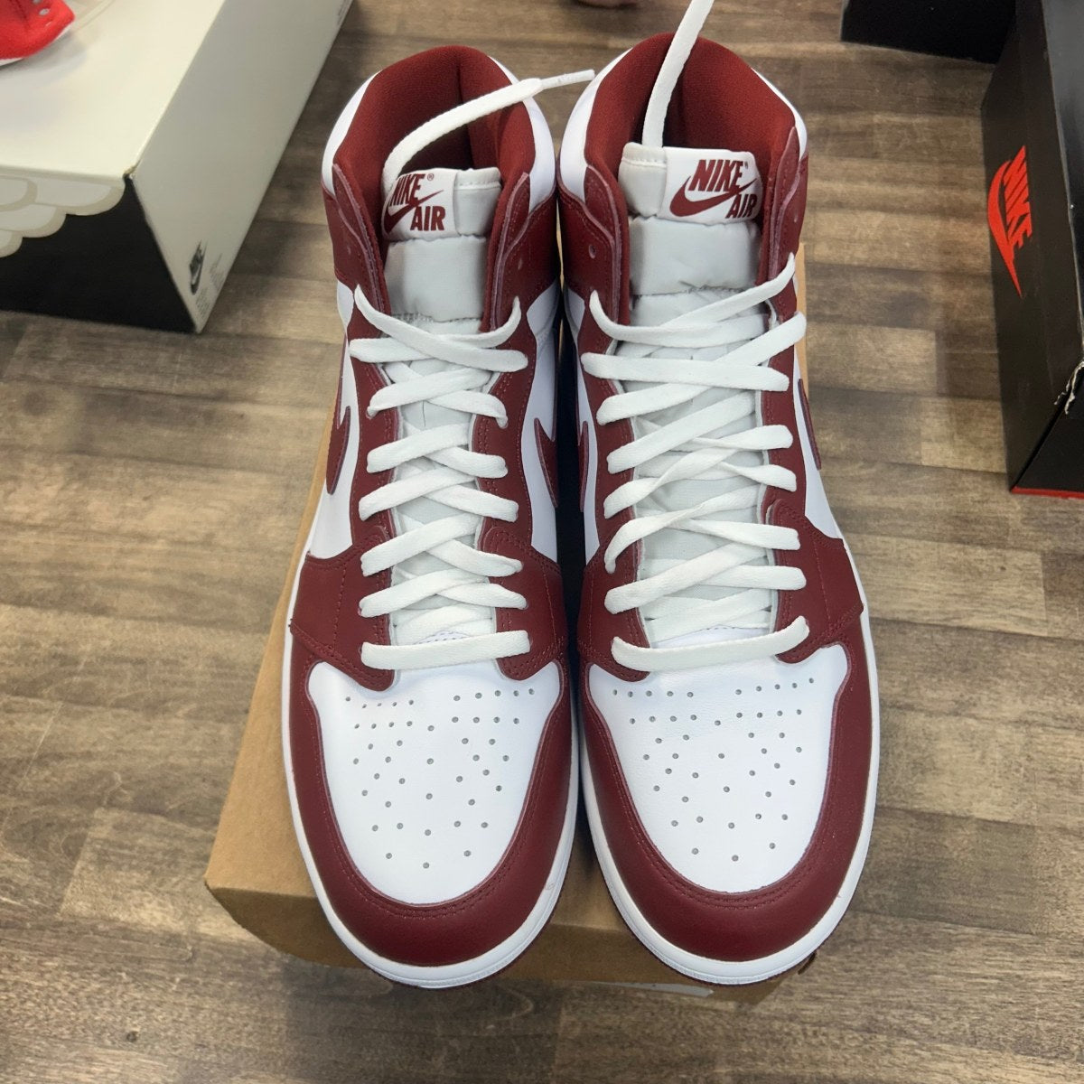 Jordan 1 Retro High OG Artisanal Team Red Size 13 (Pre-Owned) - Image 2
