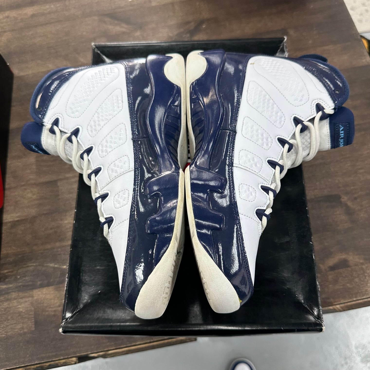 Pearl University Blue Jordan 9 (USED)