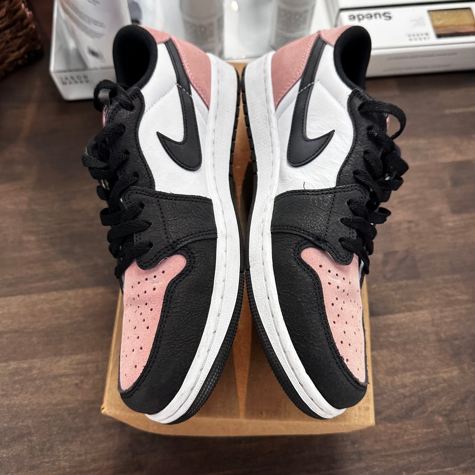 Bleached Coral Jordan 1 Low (USED,No Box)