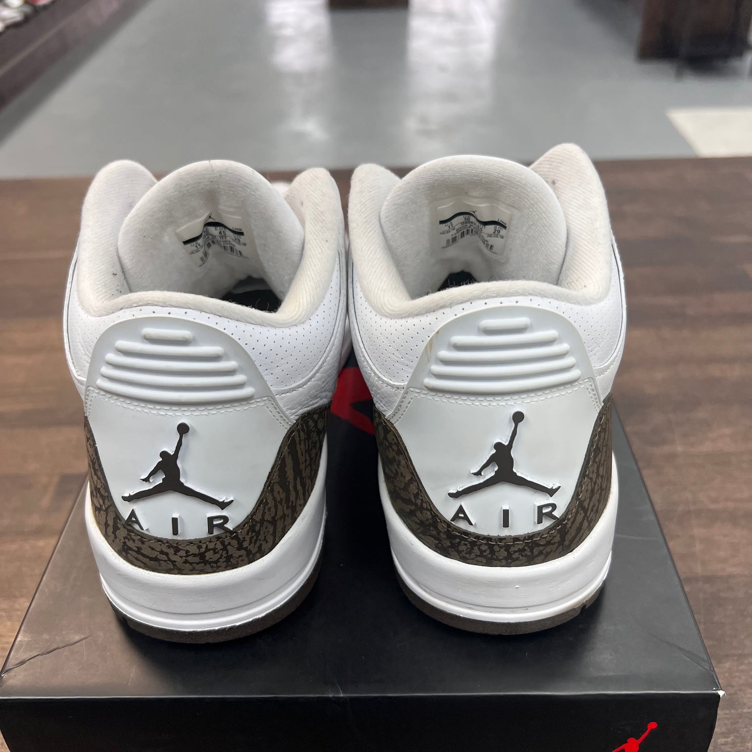 Mocha Jordan 3 (2018) (USED)