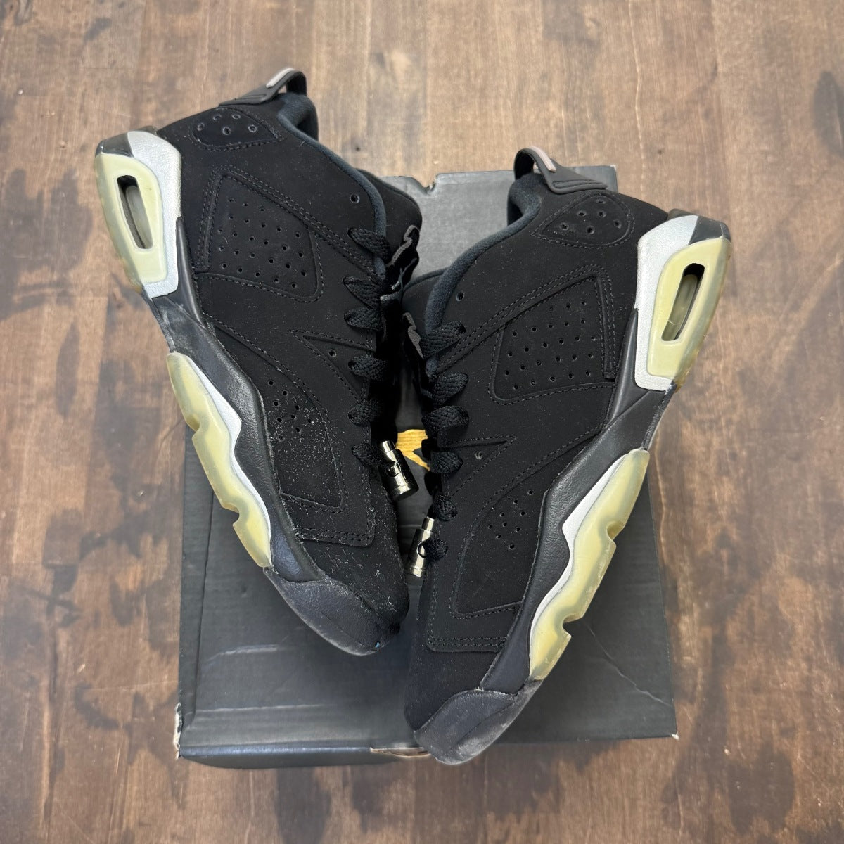 Jordan 6 Retro Chrome (2015) (GS) - Image 1