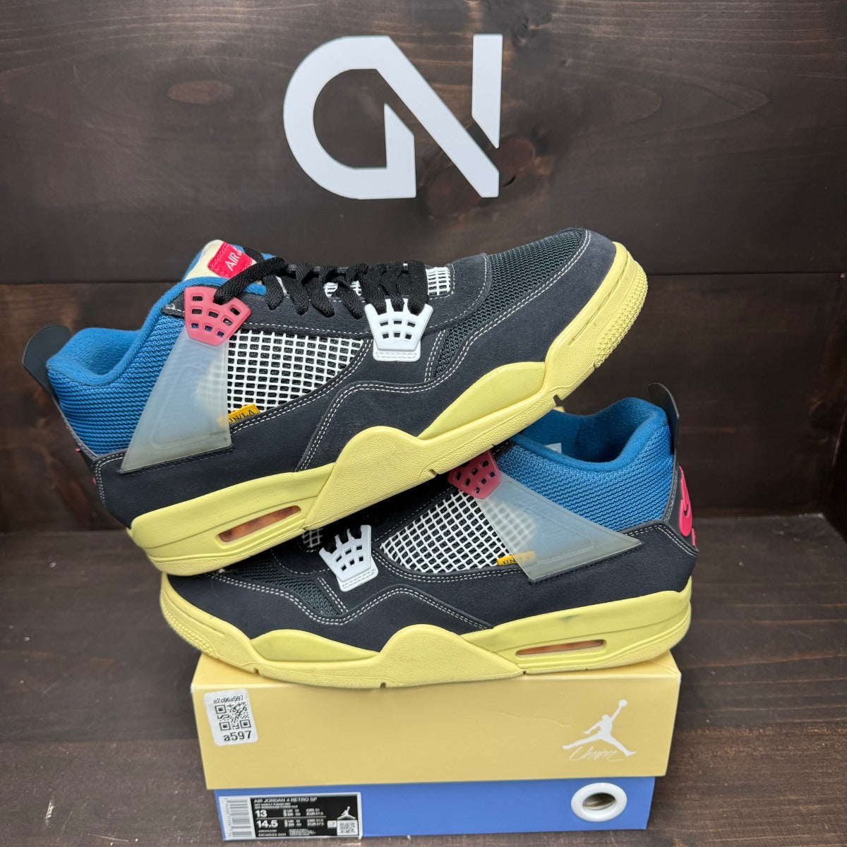 Jordan 4 Retro Union Off Noir - Image 1
