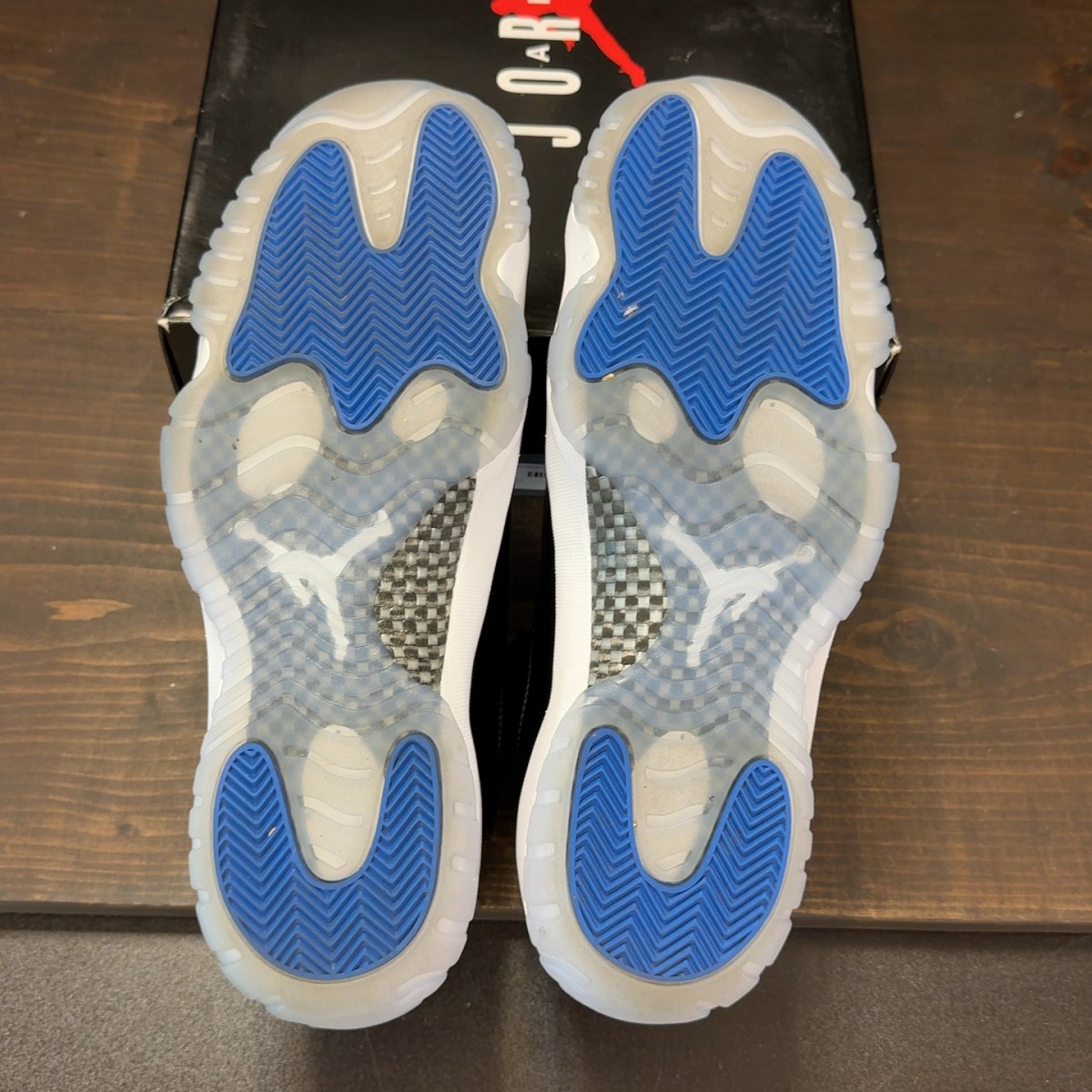 Jordan 11 Retro Low Space Jam - Image 8