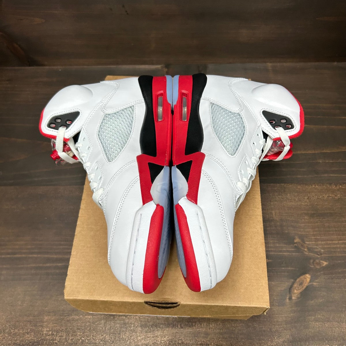 Jordan 5 Retro Fire Red Black Tongue (2025) - Image 4