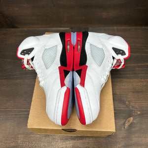 Jordan 5 Retro Fire Red Black Tongue (2025) - Image 4