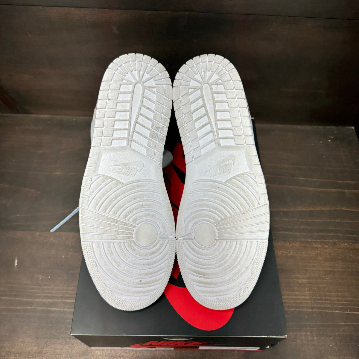 Jordan 1 Retro High Off-White Alaska - Image 6