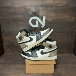 Jordan 1 Retro High Dark Mocha Size 9.5 (Pre-Owned) - Image 2
