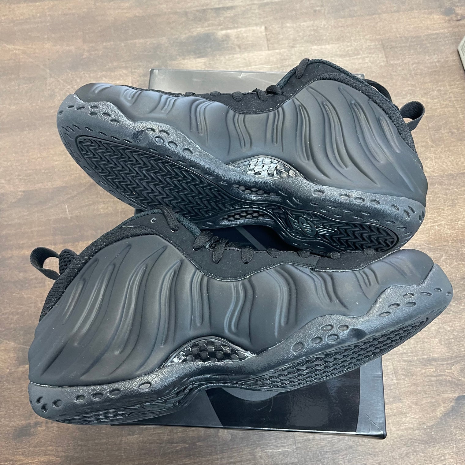 Anthracite Foamposite One (2020) (USED)