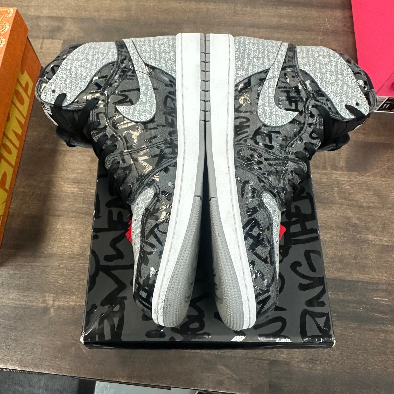 Rebellioniare Jordan 1 High (USED)