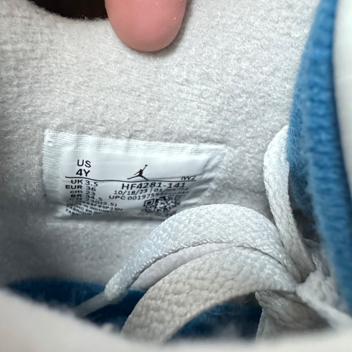 Jordan 4 Retro Military Blue (2024) (GS) - Image 8
