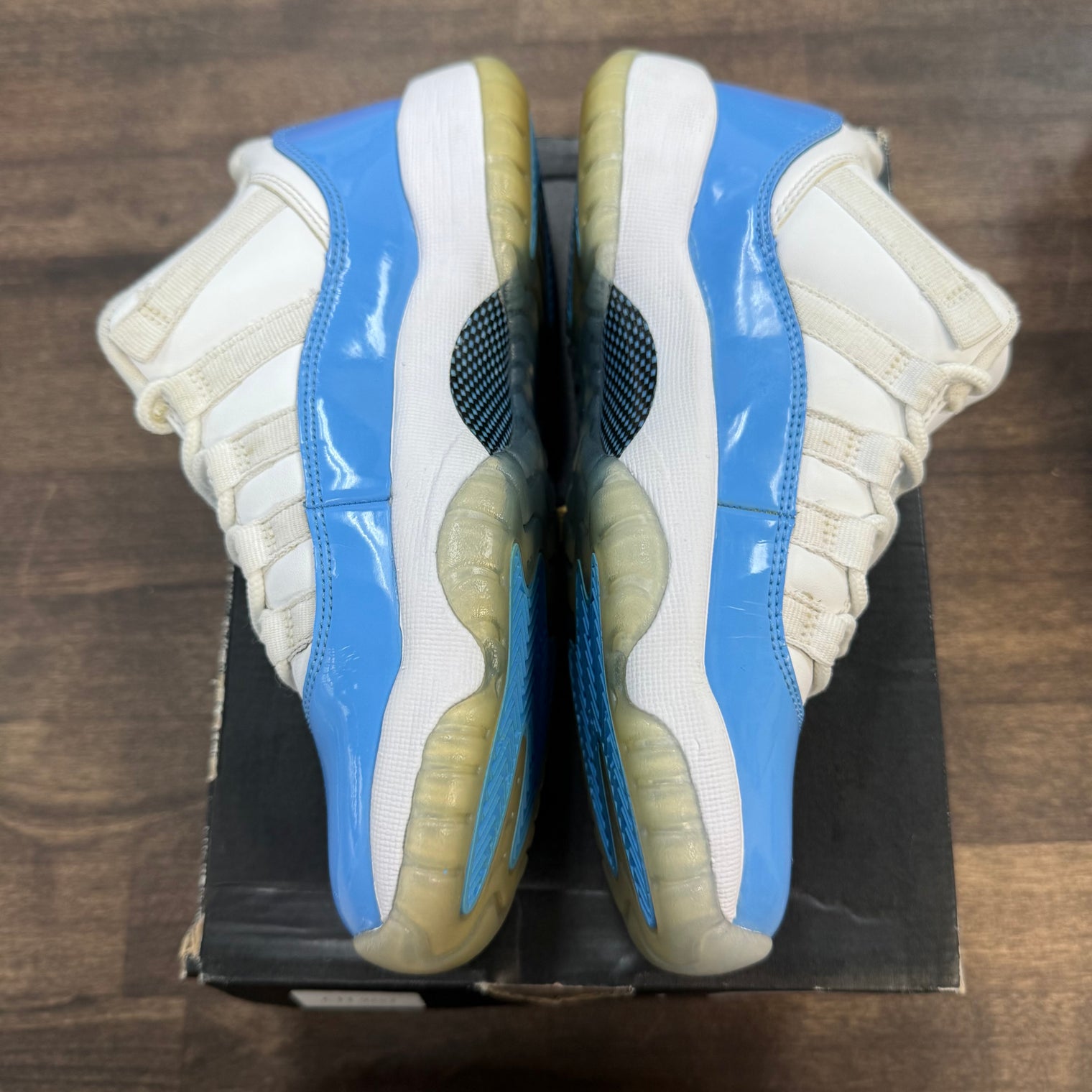 University Blue Jordan 11 Low (GS) (USED)