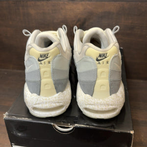 Nike Air Max 95 Light Bone GID Size 12 (Pre-Owned) - Image 4