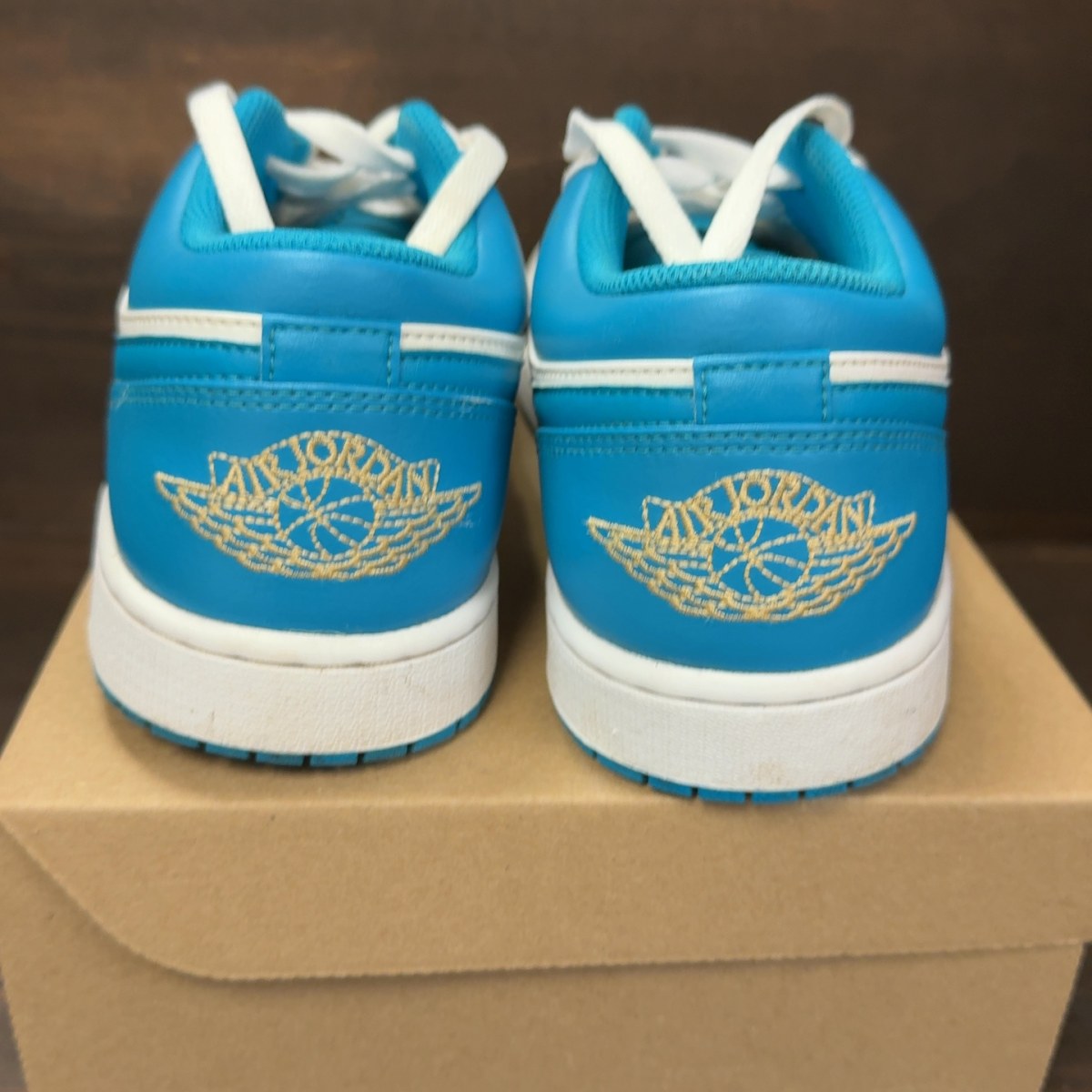 Jordan 1 Low Aquatone Size 11.5 (Pre-Owned) - Image 5