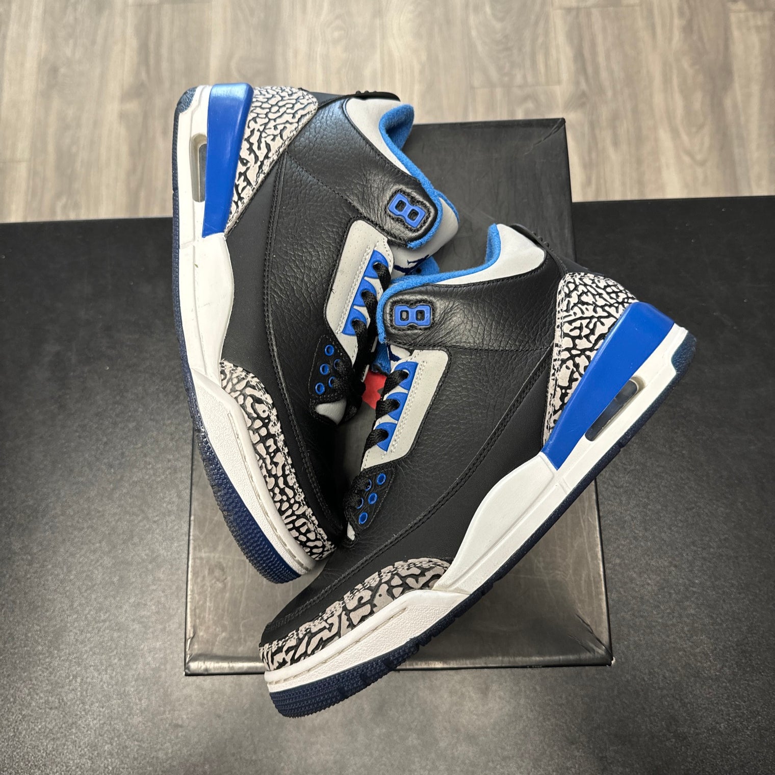 Sport Blue Jordan 3 (USED)