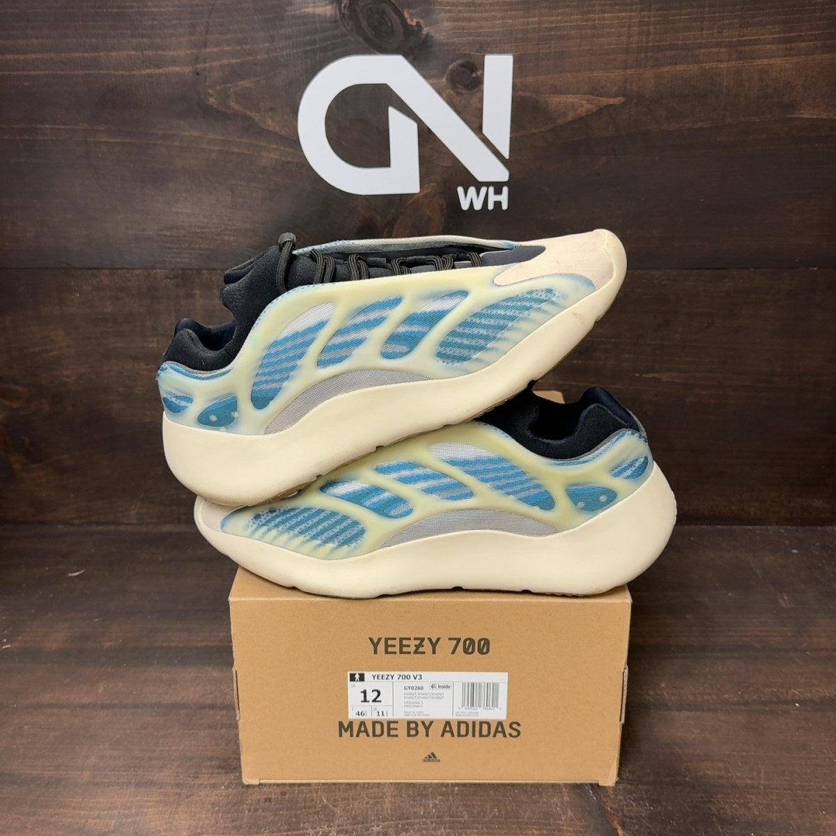 adidas Yeezy 700 V3 Kyanite Size 12 (Pre-Owned)