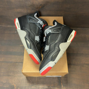 Jordan 4 Retro Bred Reimagined Size 9 (Pre-Owned) - Image 2