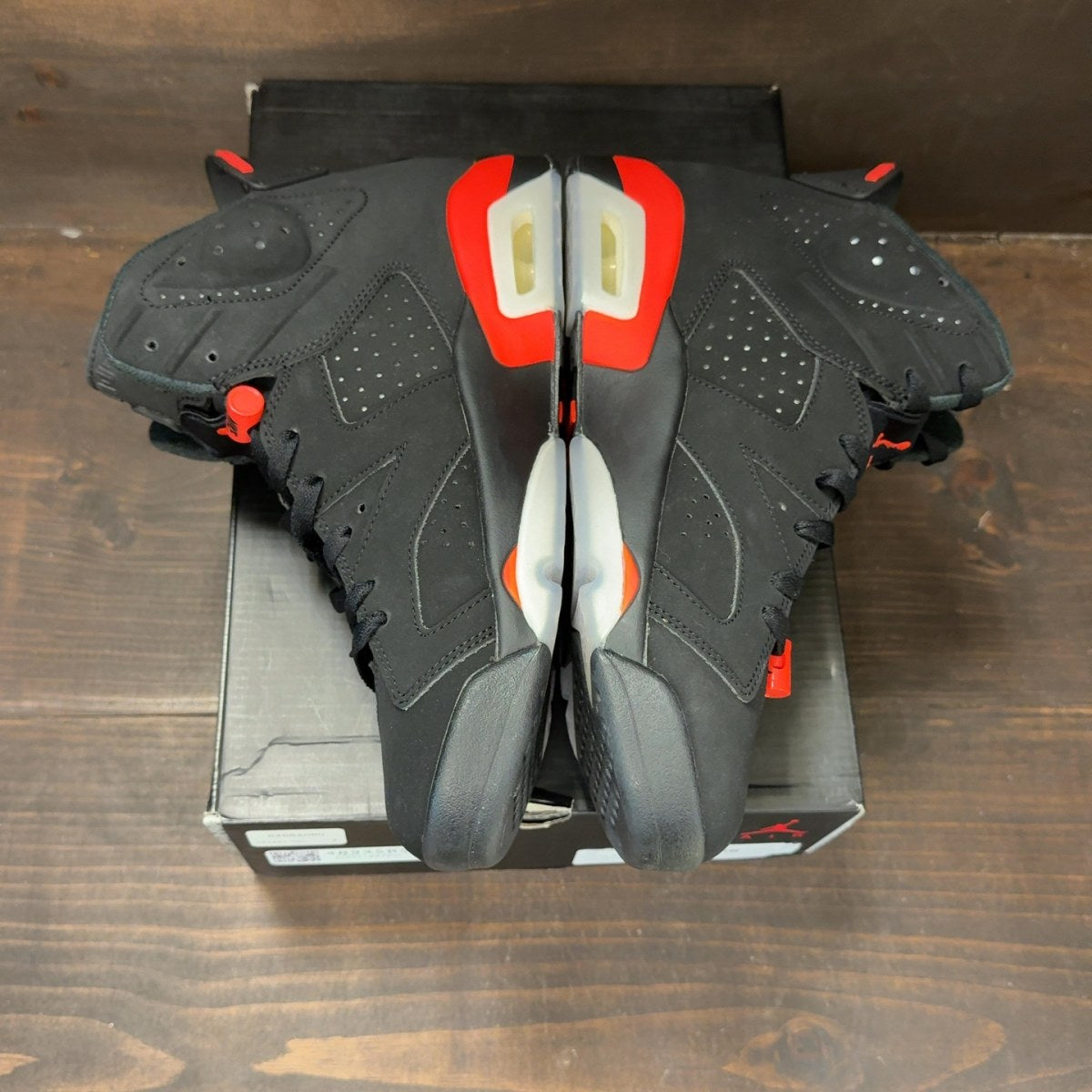 Jordan 6 Retro Black Infrared (2019) - Image 4