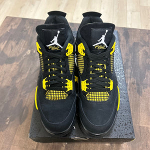 Jordan 4 Retro Thunder (2023) - Image 2