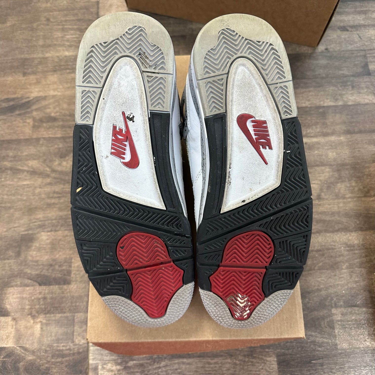 White Cement Jordan 4 2016 (USED, No Box)