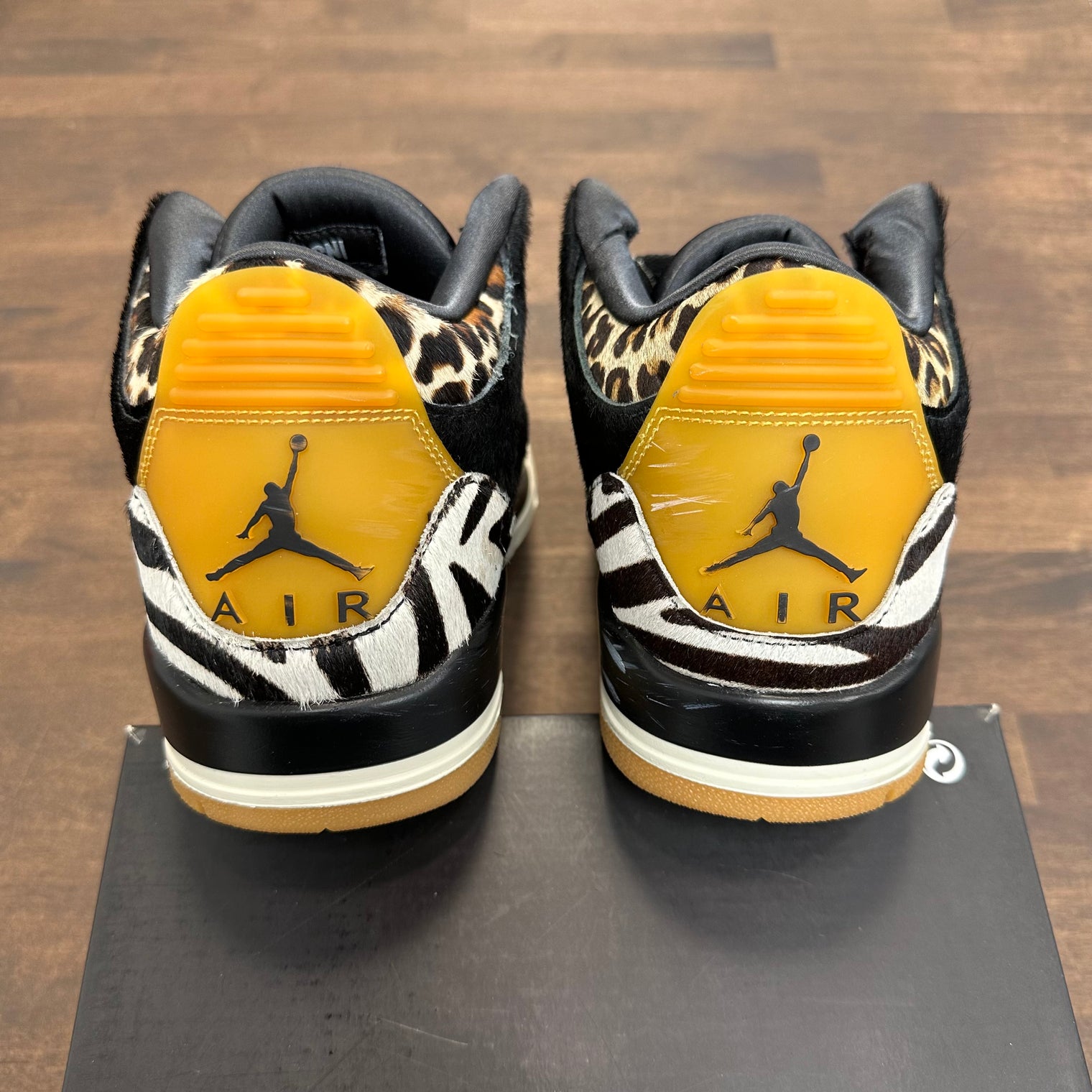 Animal Instinct Jordan 3 SE (USED,NO BOX TOP)