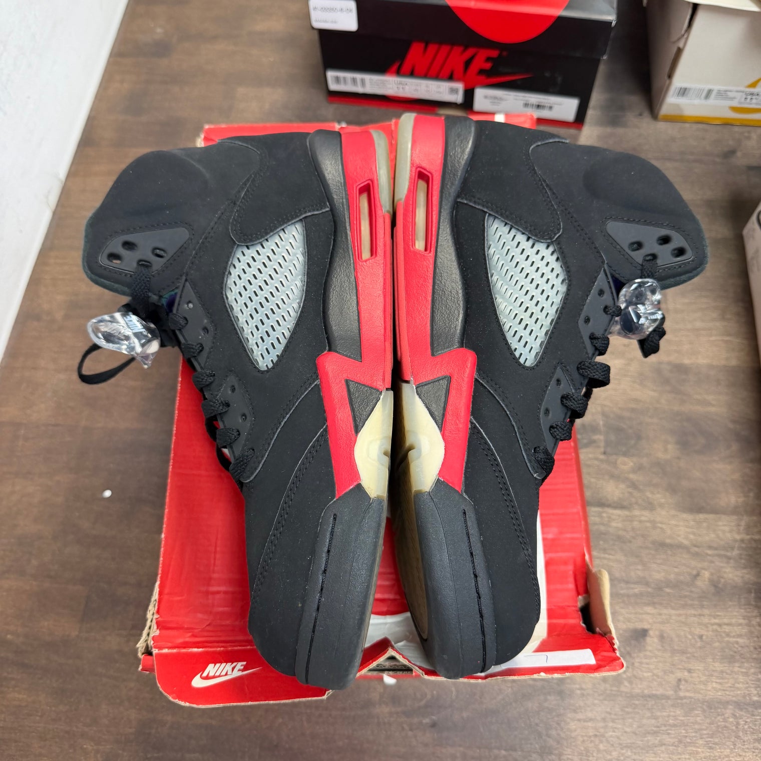 Top 3 Jordan 5 Retro (USED, No Box)