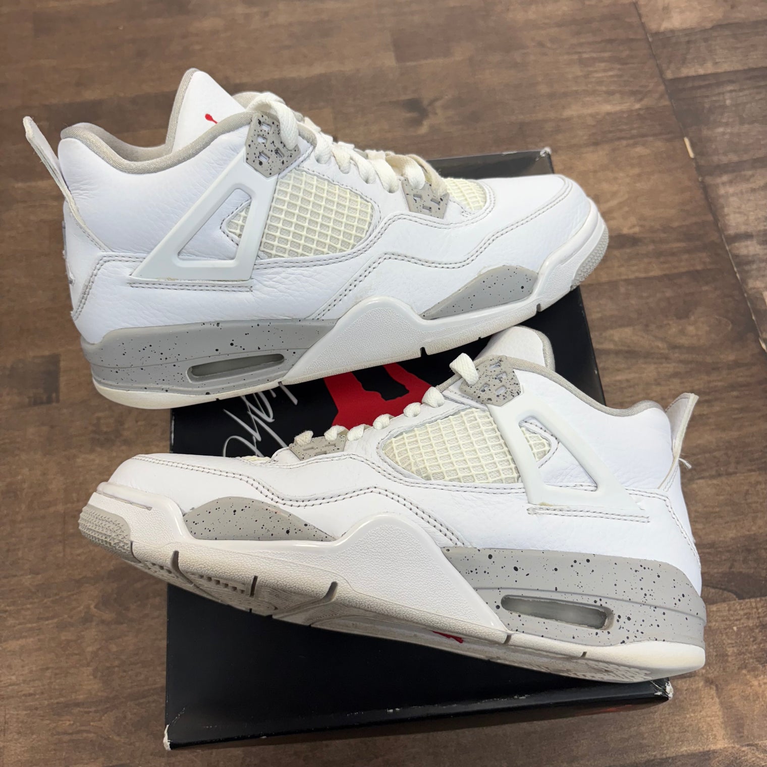 White Oreo Jordan 4 (GS) (USED)