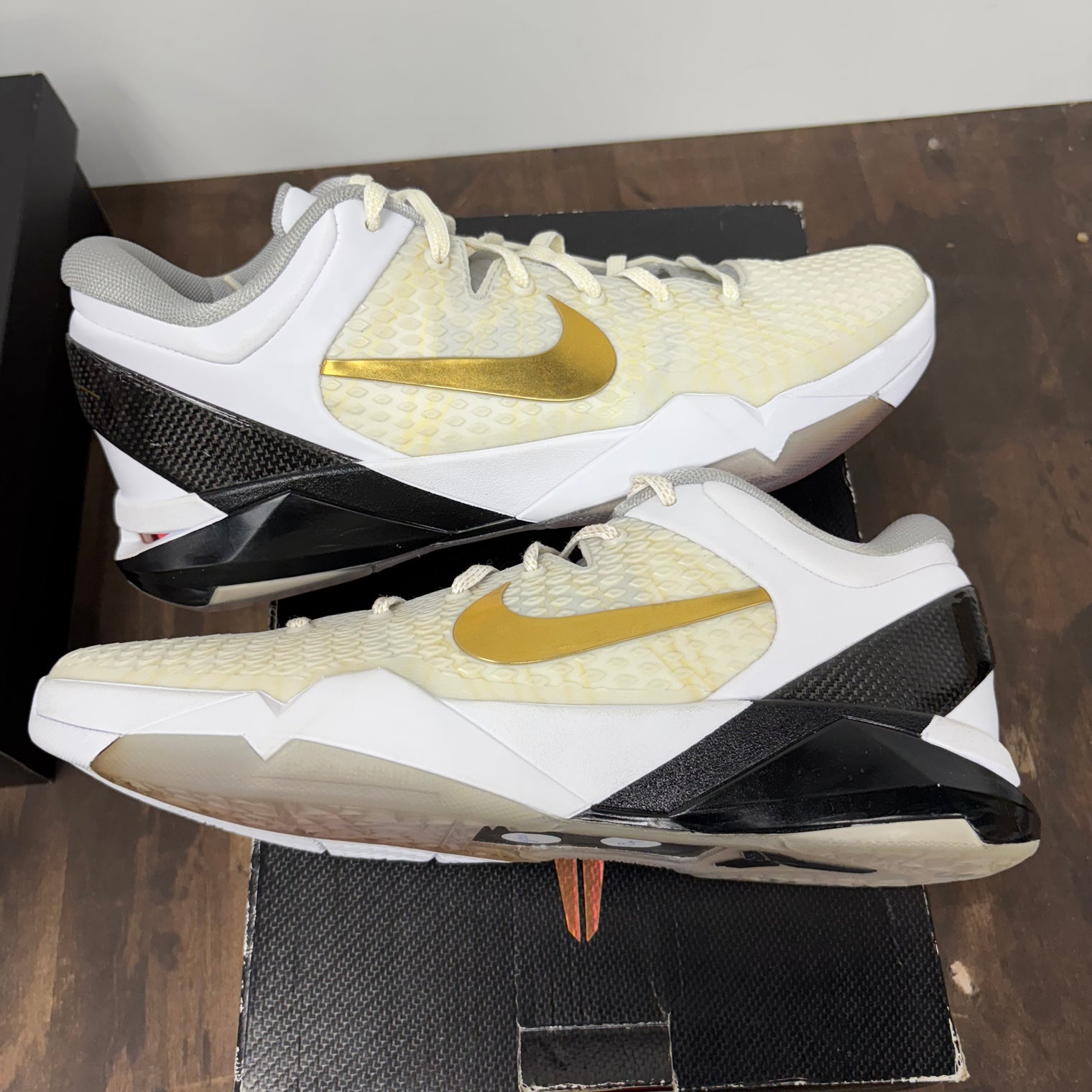 Elite (Home) Kobe 7 (USED)