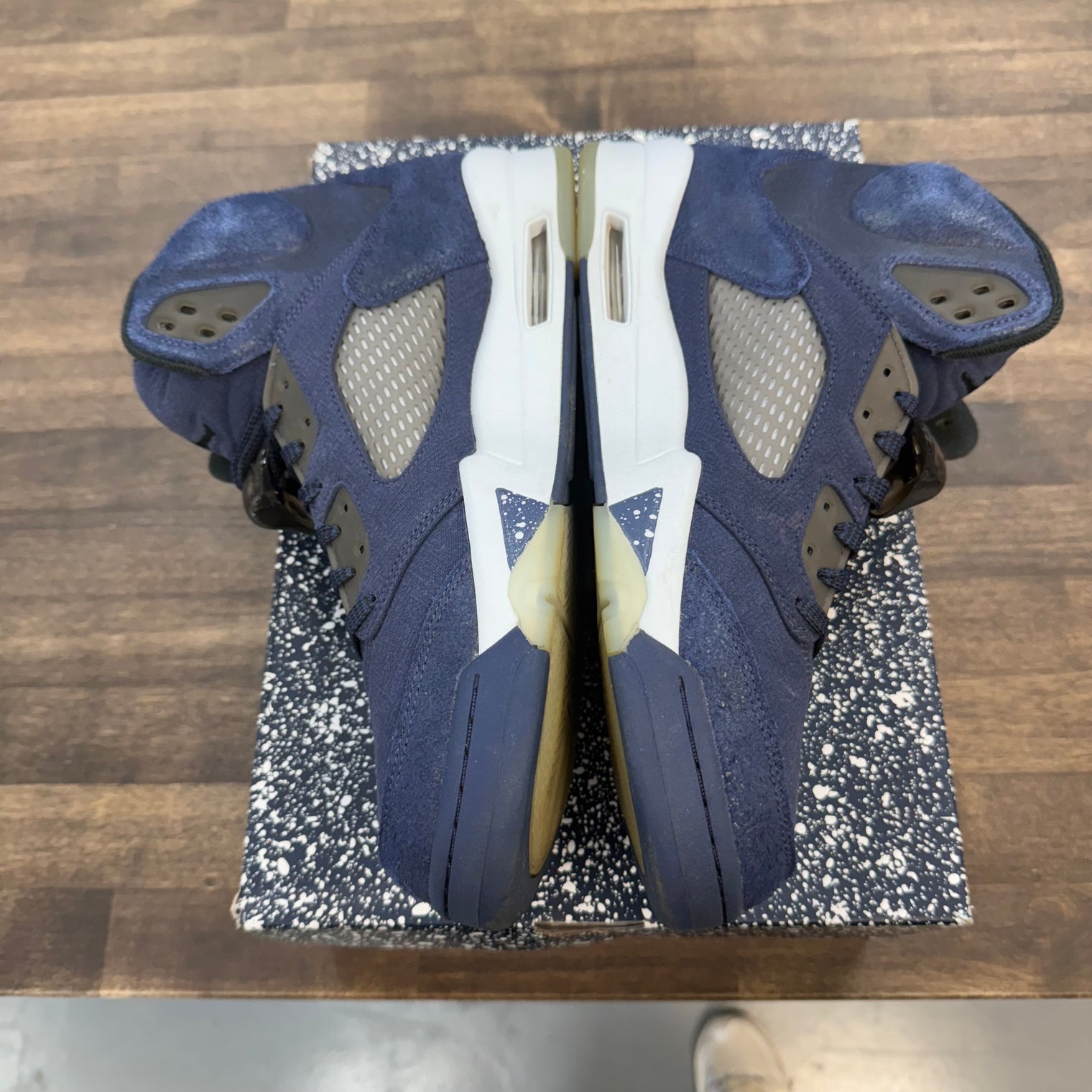 Georgetown Jordan 5 Retro (USED)