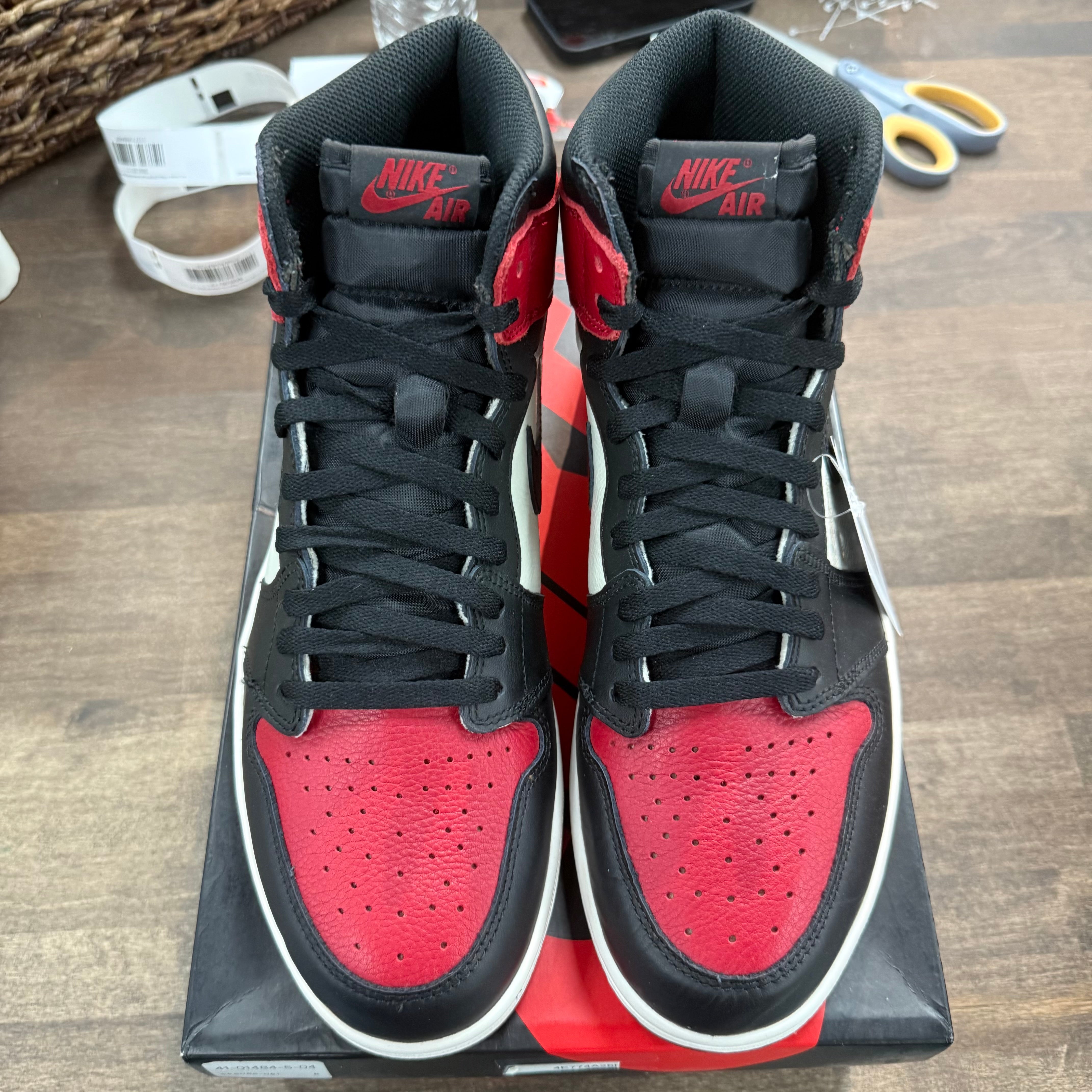 Jordan 1 Retro High Bred Toe (US 11.5) (USED) Size 11.5 (Pre-Owned) - Image 2