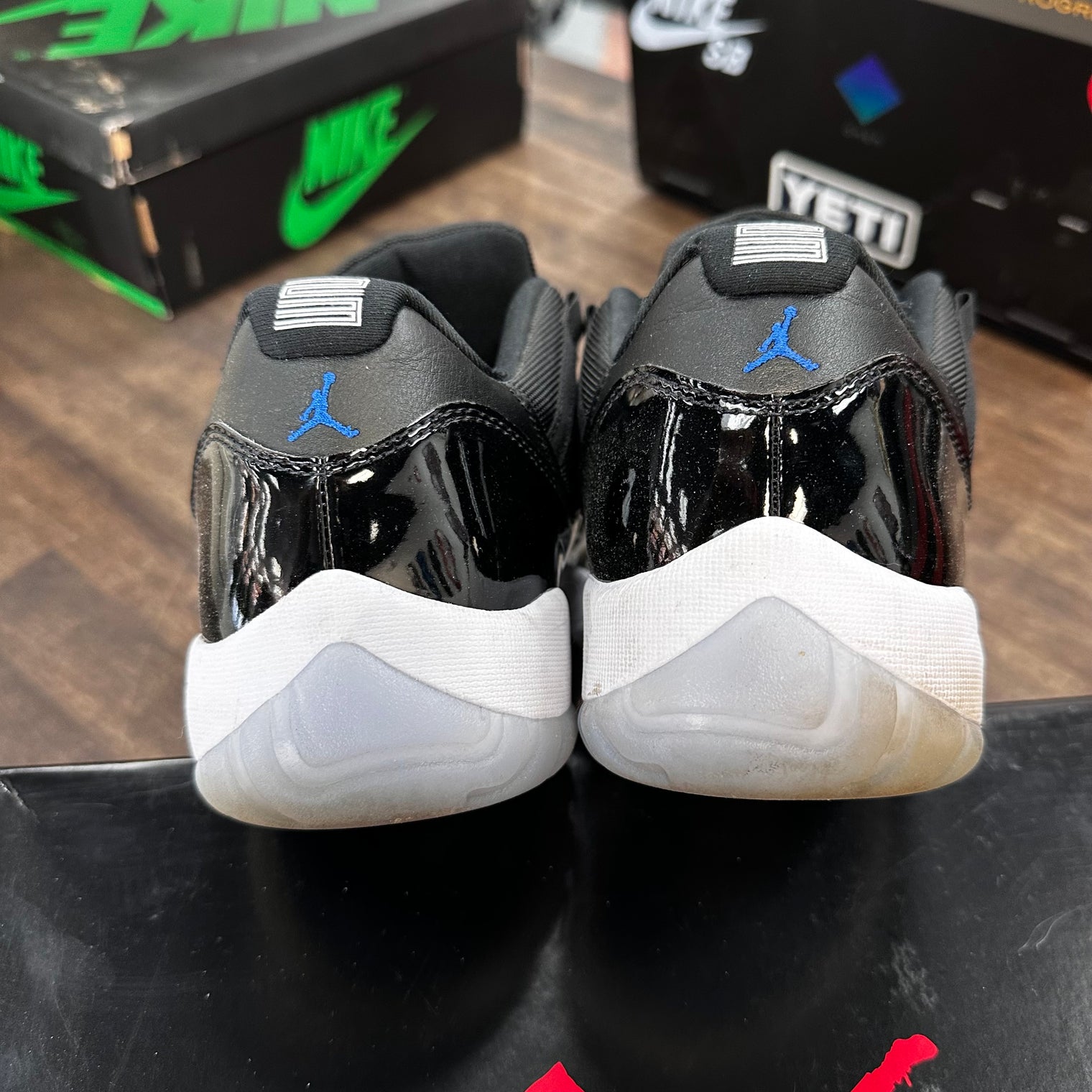 Space Jam Jordan 11 Low (USED)