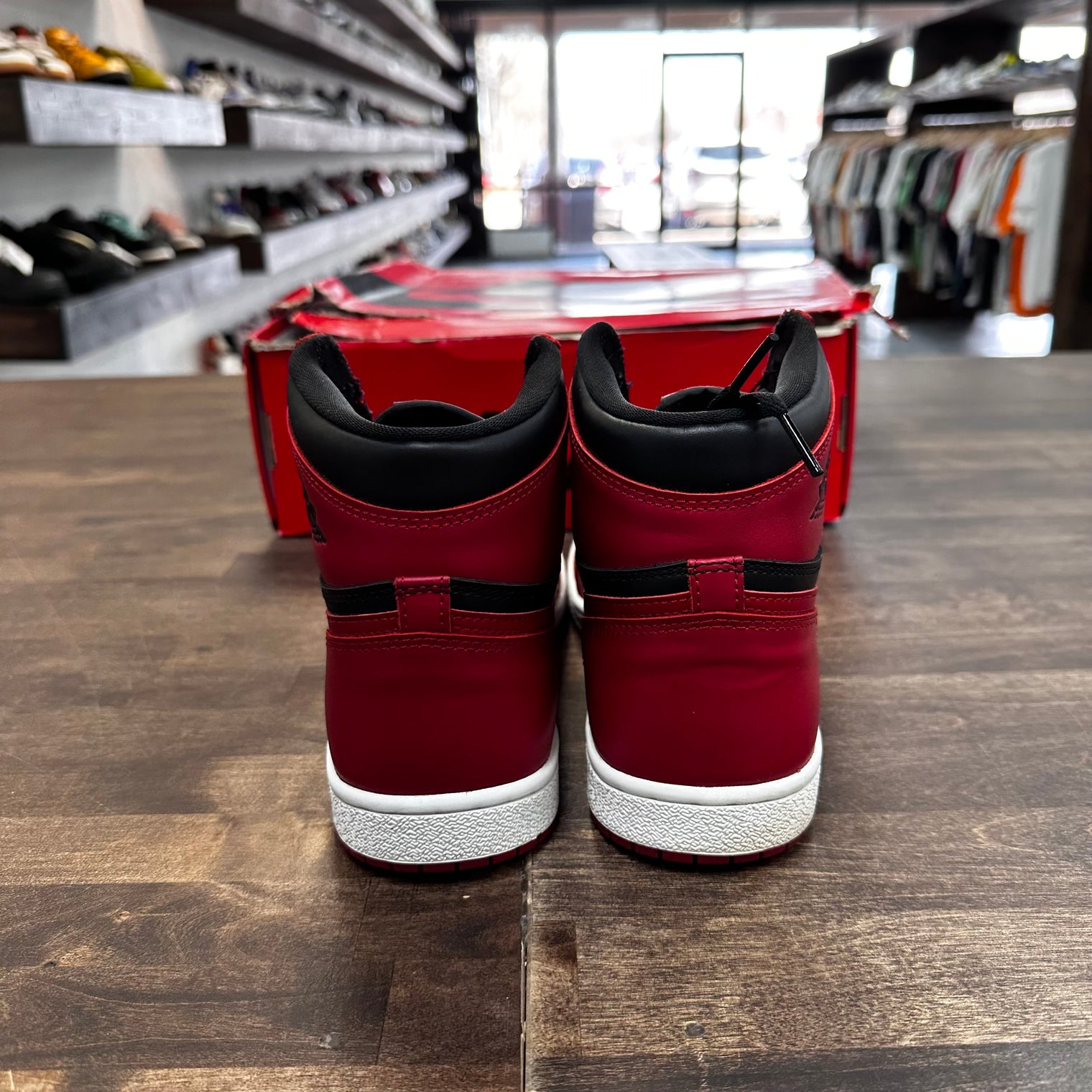 Varsity Red Jordan 1 High 85 (USED)