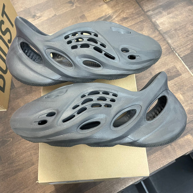Onyx Yeezy Foam Runner (USED)