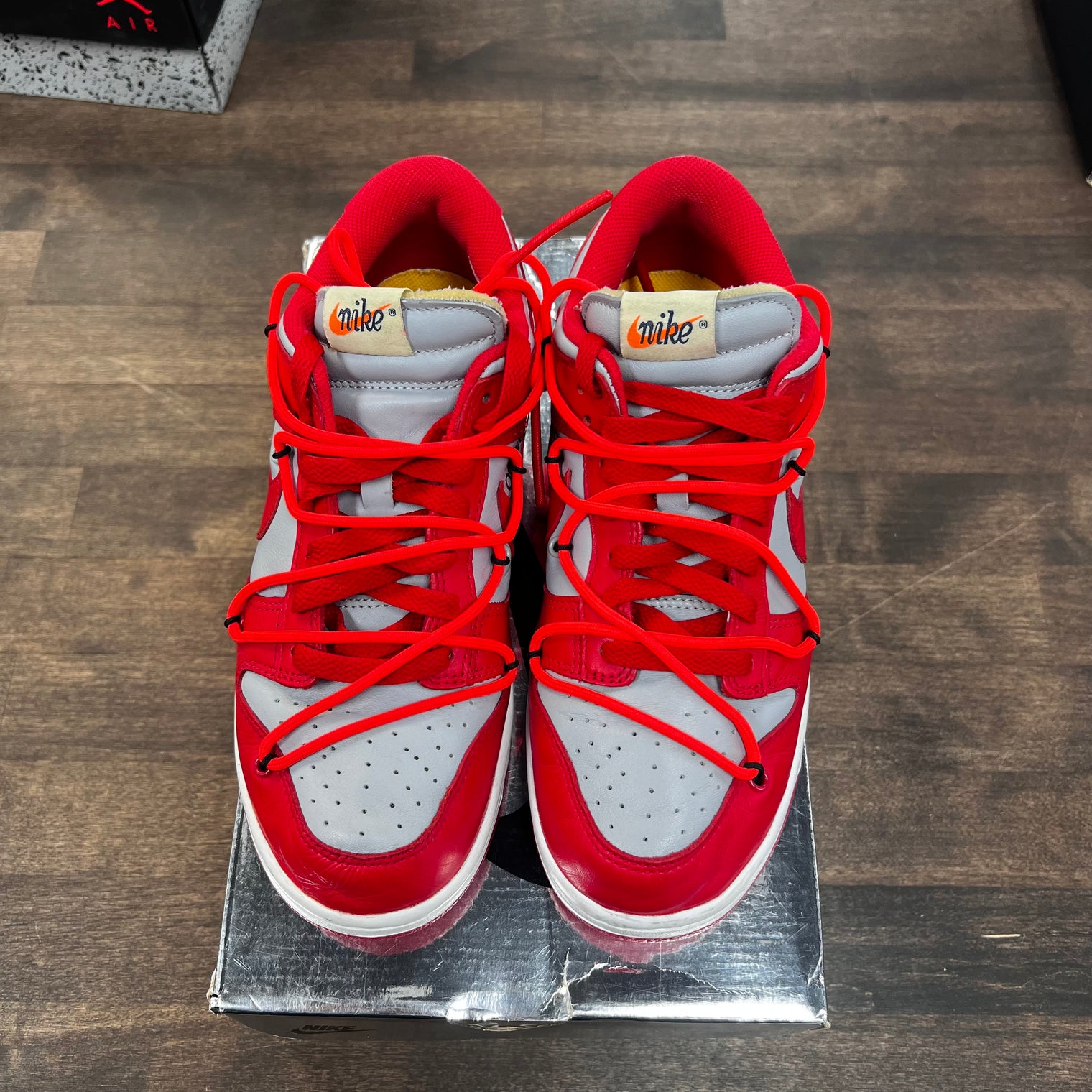 University Red Off-White Nike Dunk Low (USED)