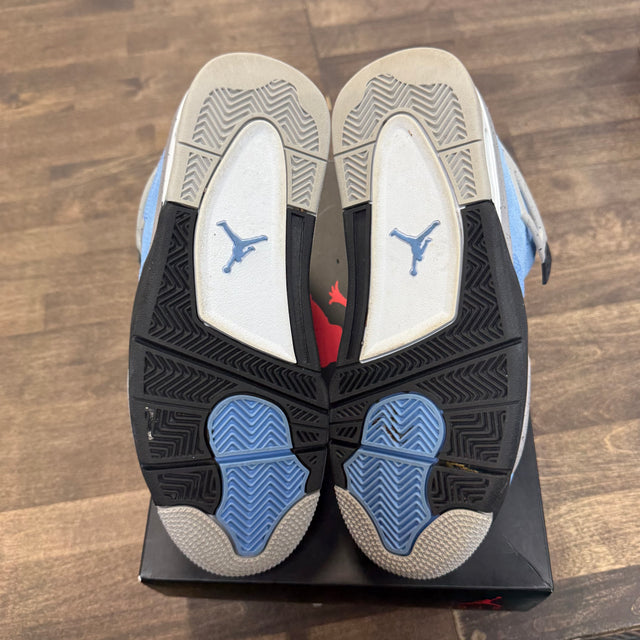 University Blue Jordan 4 Retro (GS) (USED)