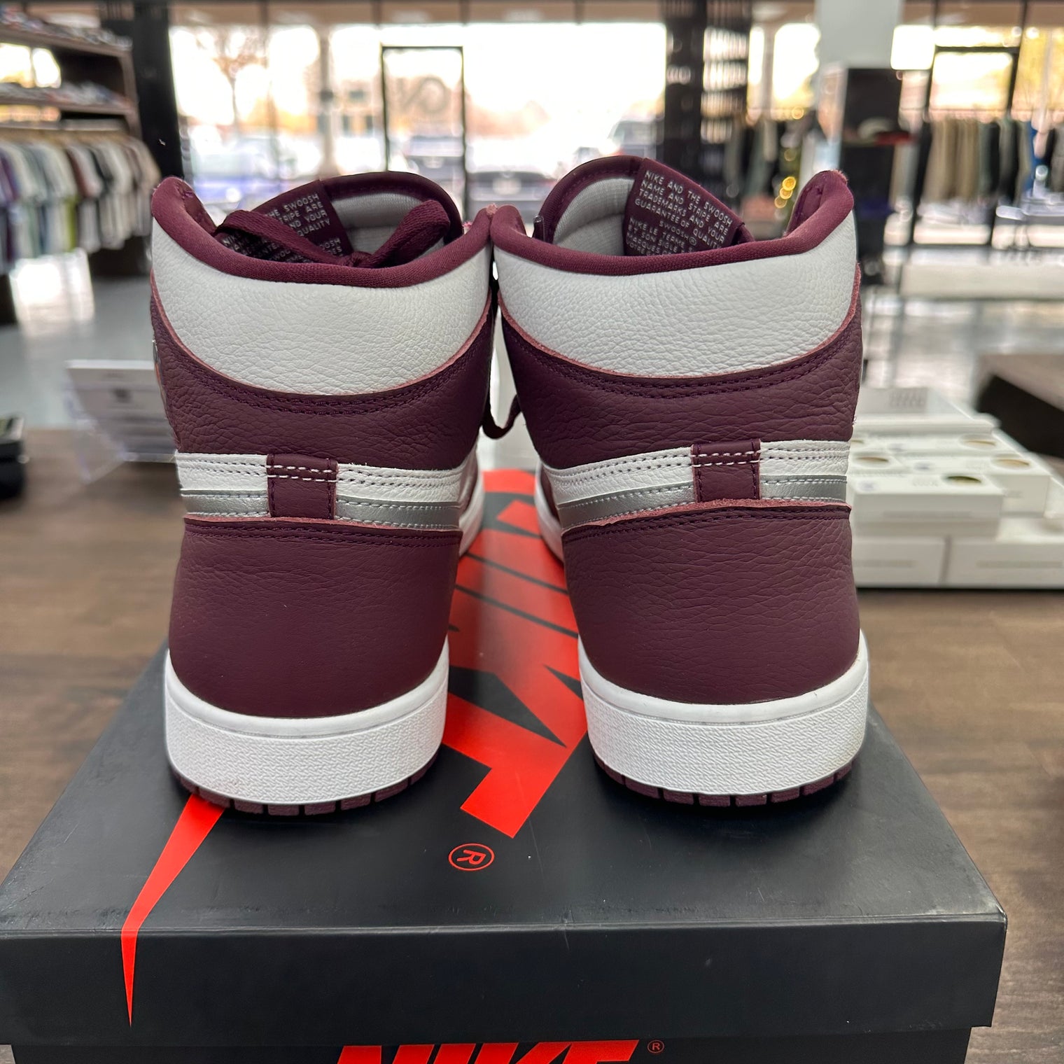 Bordeaux Jordan 1 High Retro (USED)