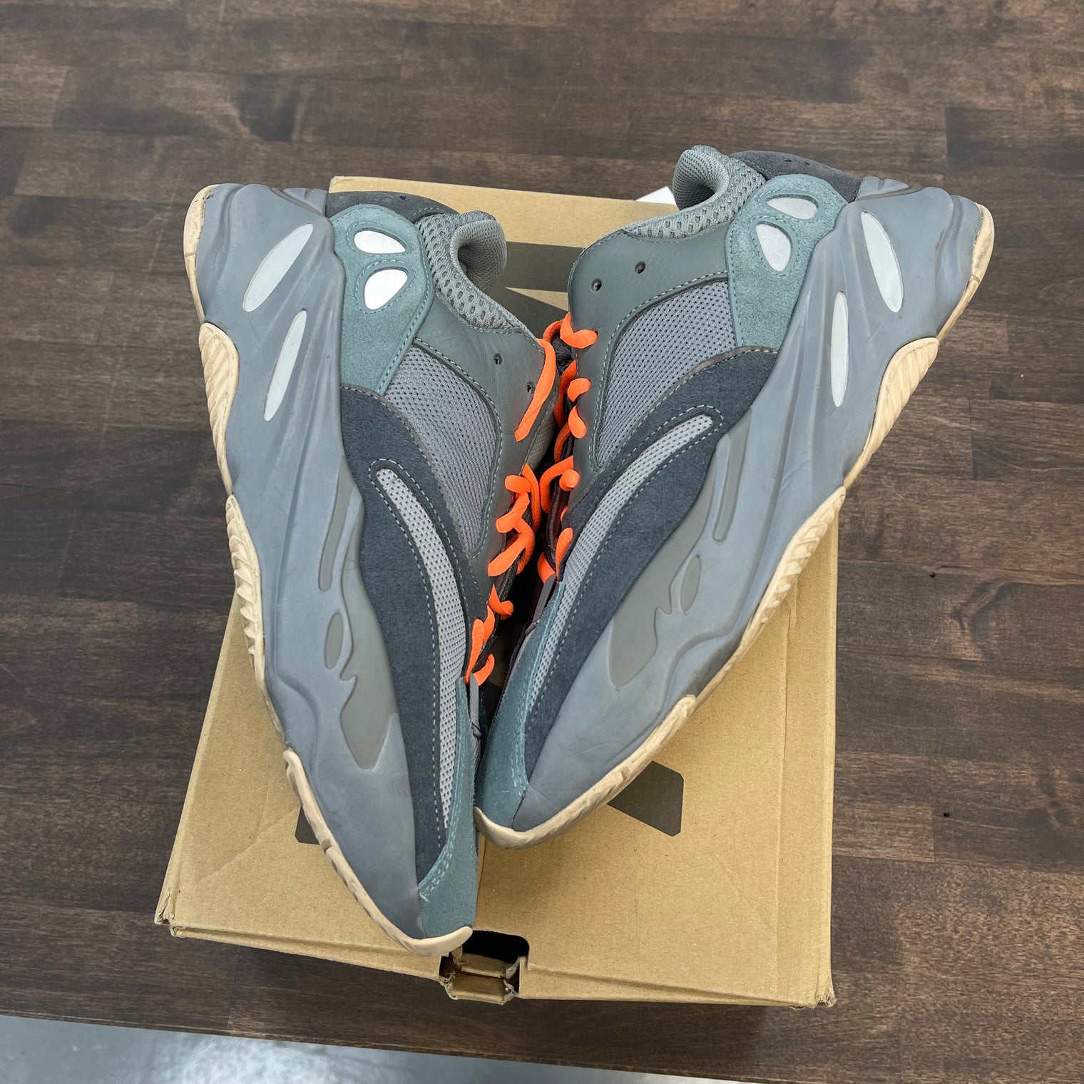 Teal Blue Yeezy 700 (USED)