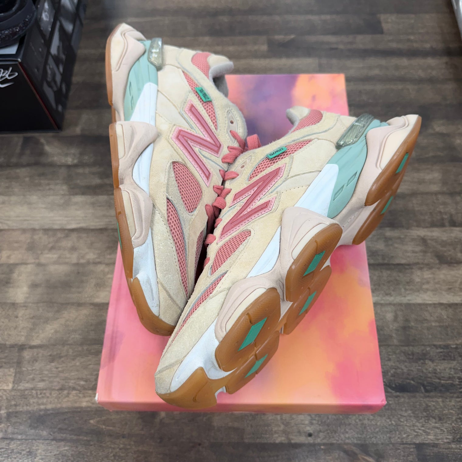 Joe Fresh Goods New Balance 9060 Inside Voices Pink (USED)