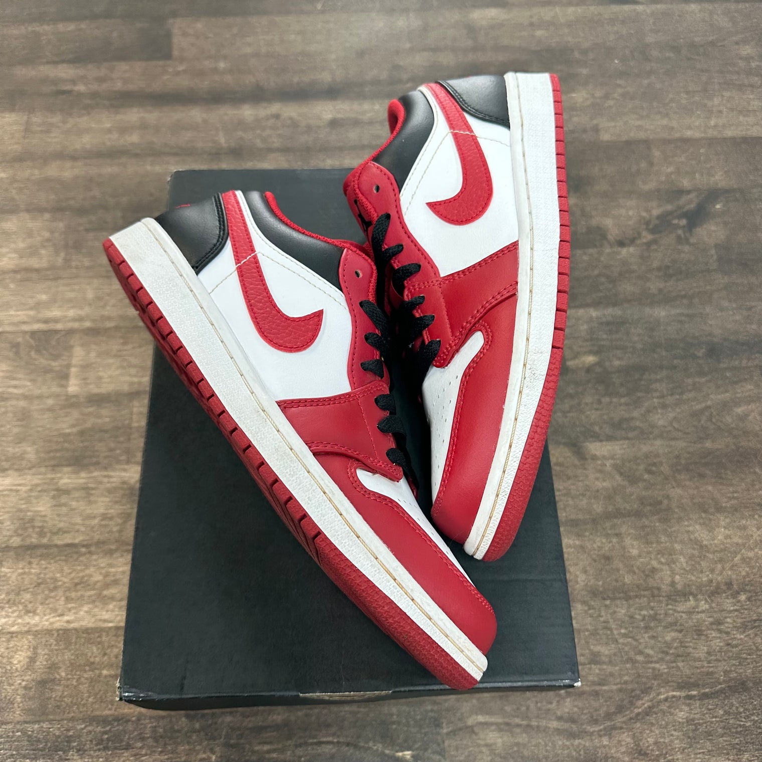 Bulls Jordan 1 Low (USED)