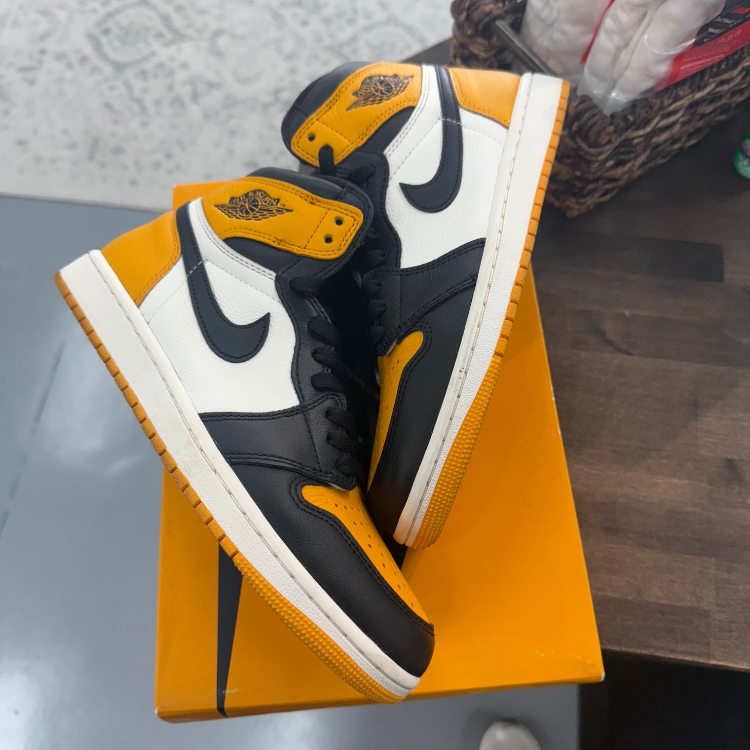 Taxi Yellow Toe Jordan 1 High (USED)