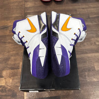 Think 16 Close Out Kobe 1 Protro (USED)