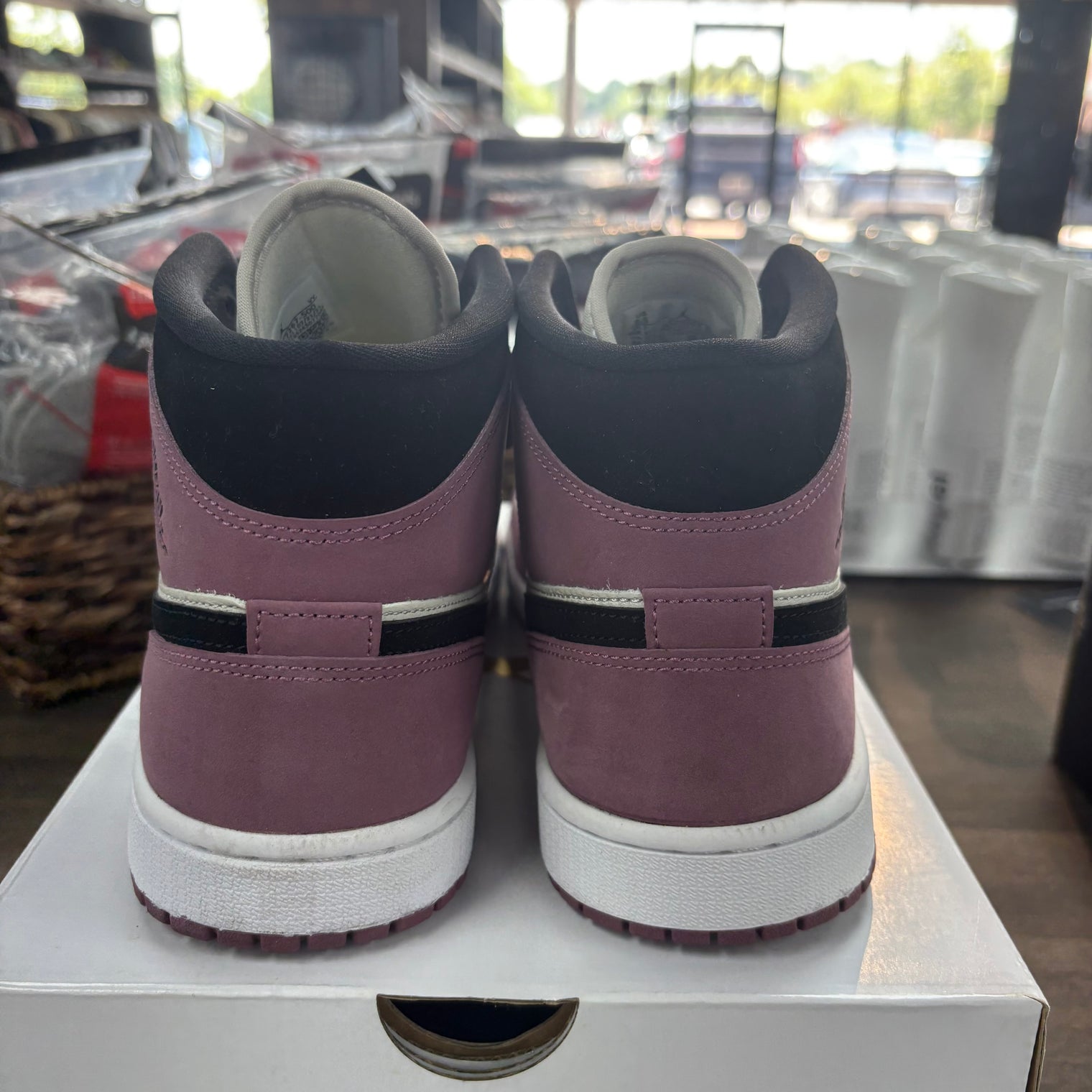 Mulberry Jordan 1 Mid (W) (USED)