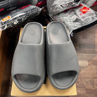 Granite Yeezy Slide (USED)