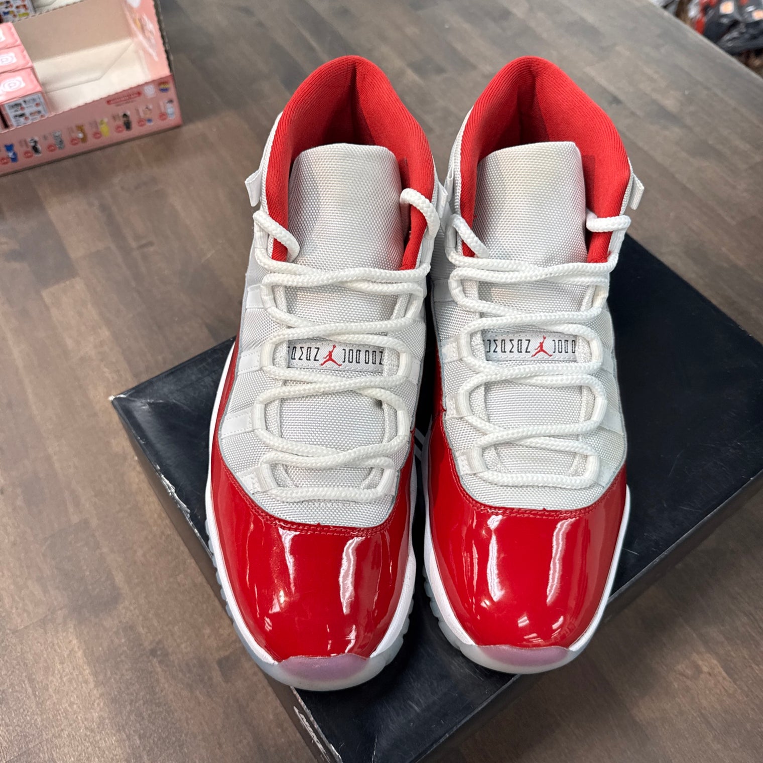 Cherry Jordan 11  (USED)