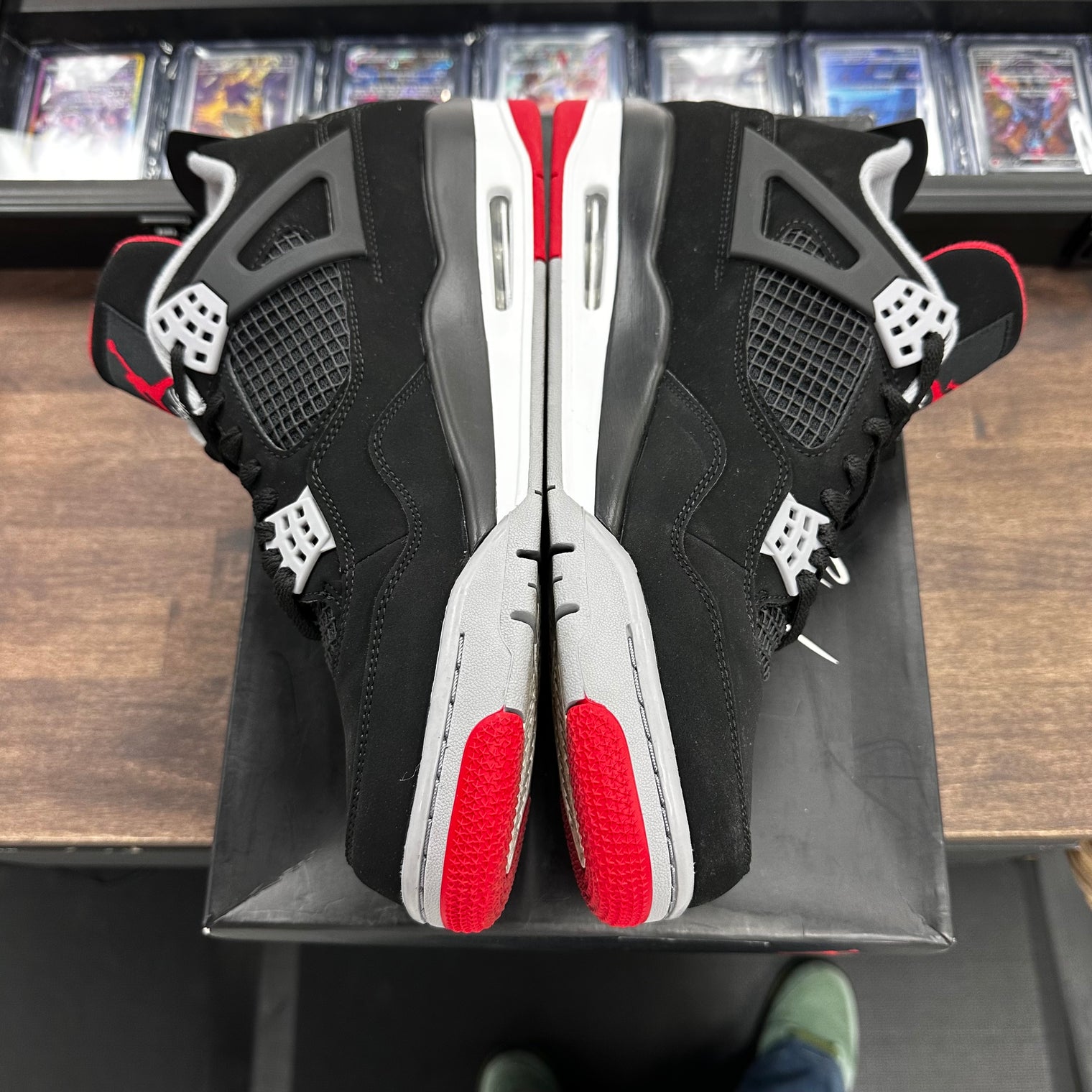Bred Jordan 4 2019 (Lightly Worn)