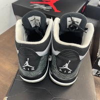 Wolf Grey Jordan 3 (GS) (USED)