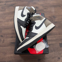 Dark Mocha Jordan 1 High Retro (USED)