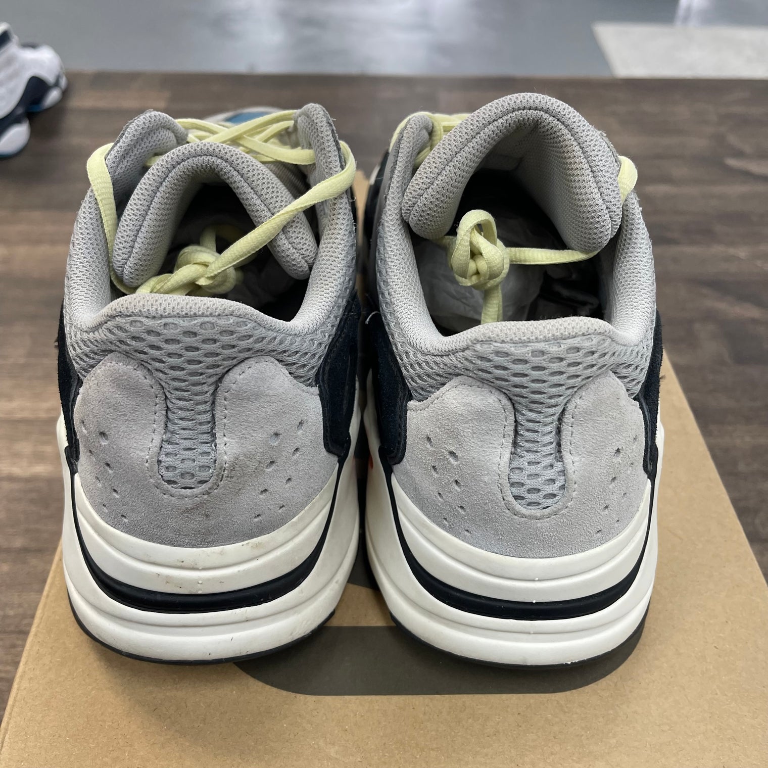 Waverunner Yeezy 700 (USED)
